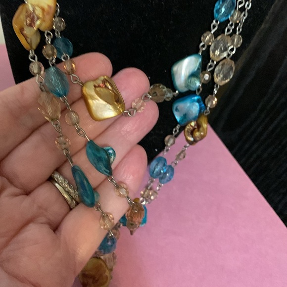Beautiful multi strand necklace, 21” - Picture 4 of 5